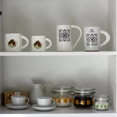 Modern Cozy 1br In Quiet Center Of