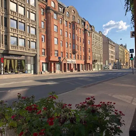 Modern Cozy 1br In Quiet Center Of Riga