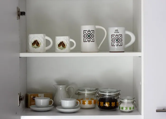 Modern Cozy 1br In Quiet Center Of